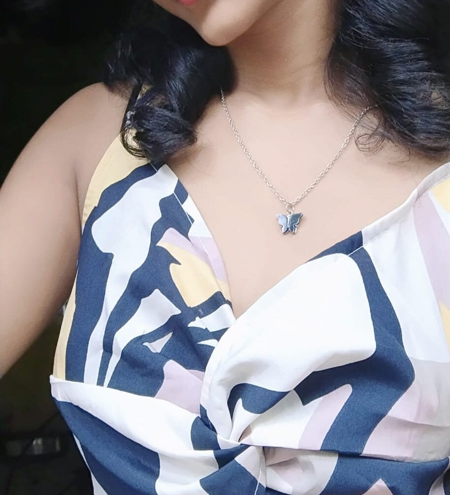 Cute-Janvi-5