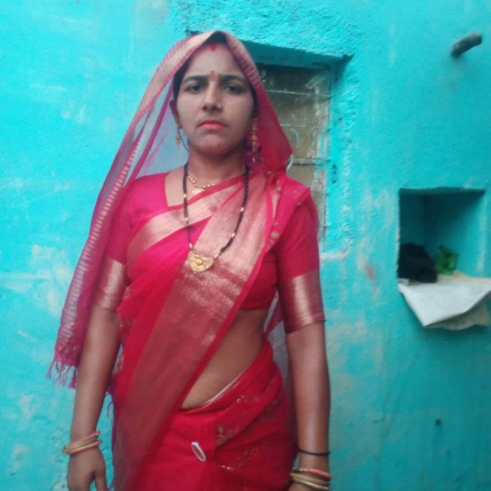 Devki_hot
