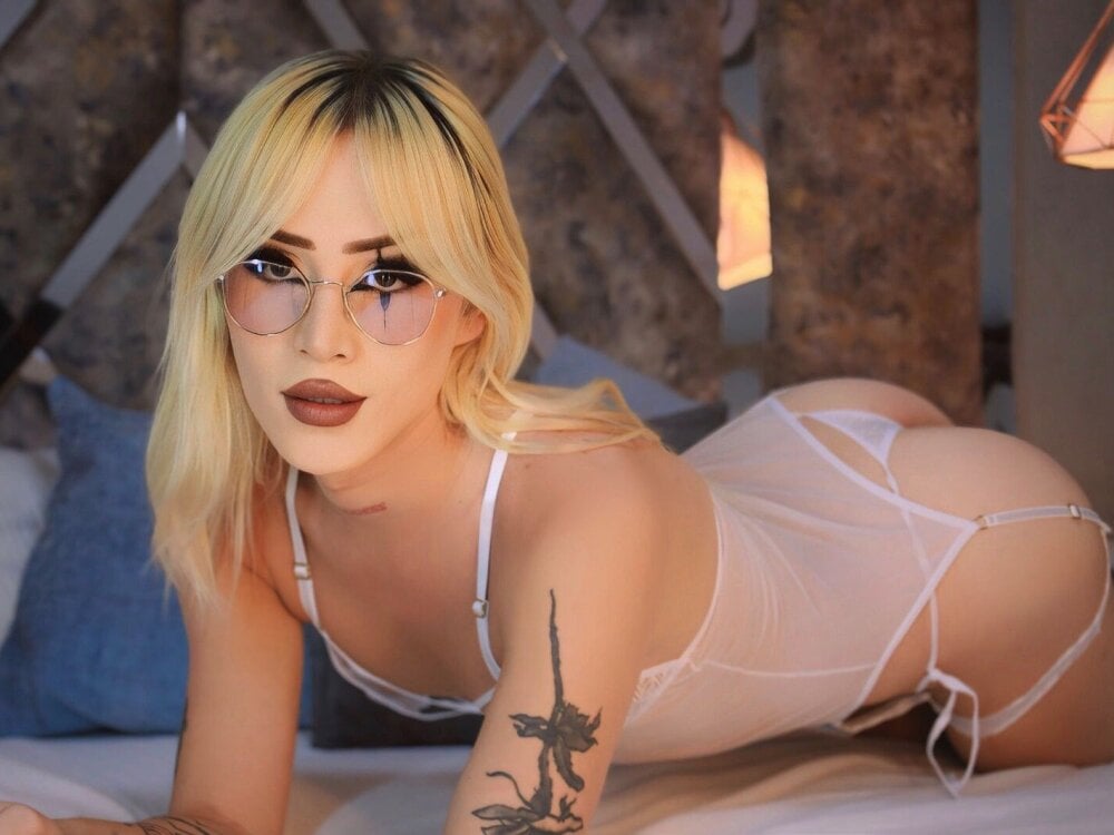 DominaDiosa_