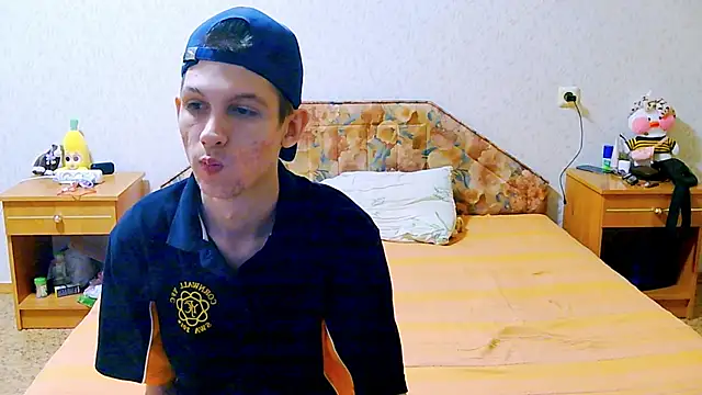 Lester_Broo