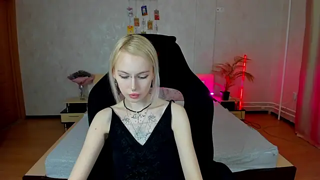 Melanie_Mason