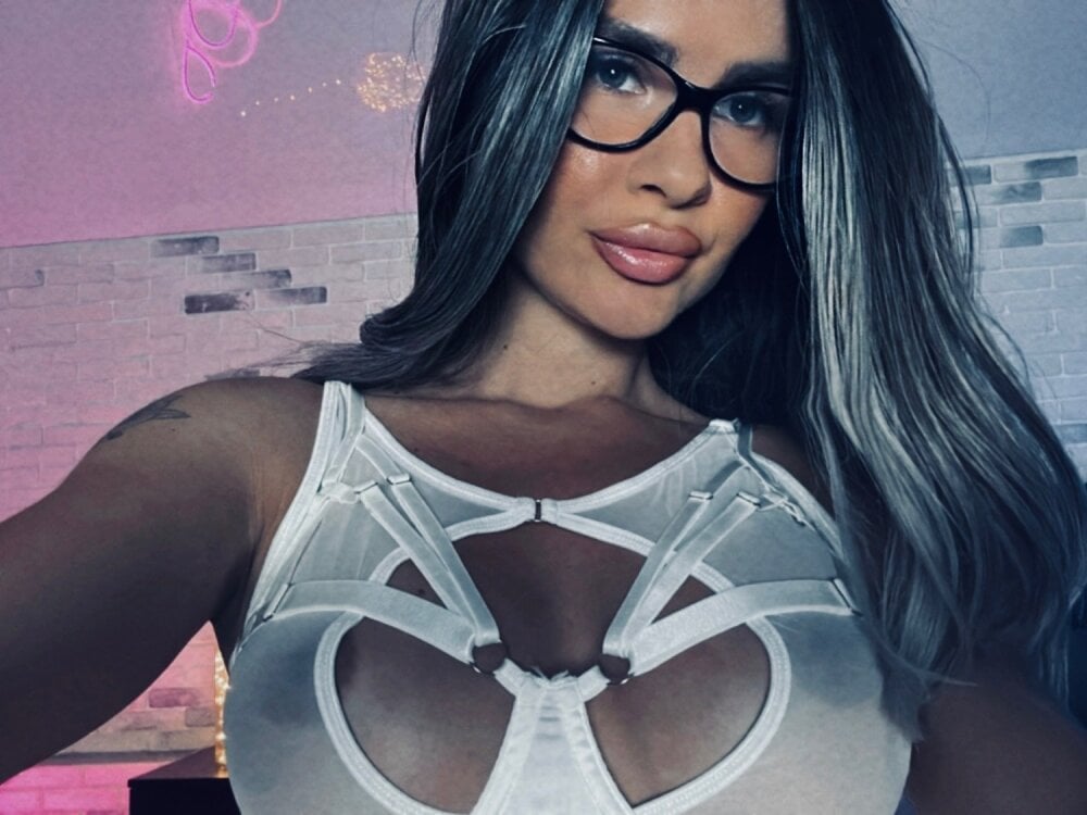 Milana_Sapphire