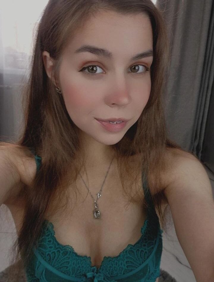 Monika_youthful