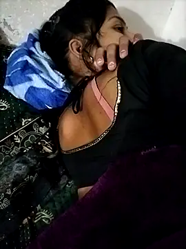 Payalhot25
