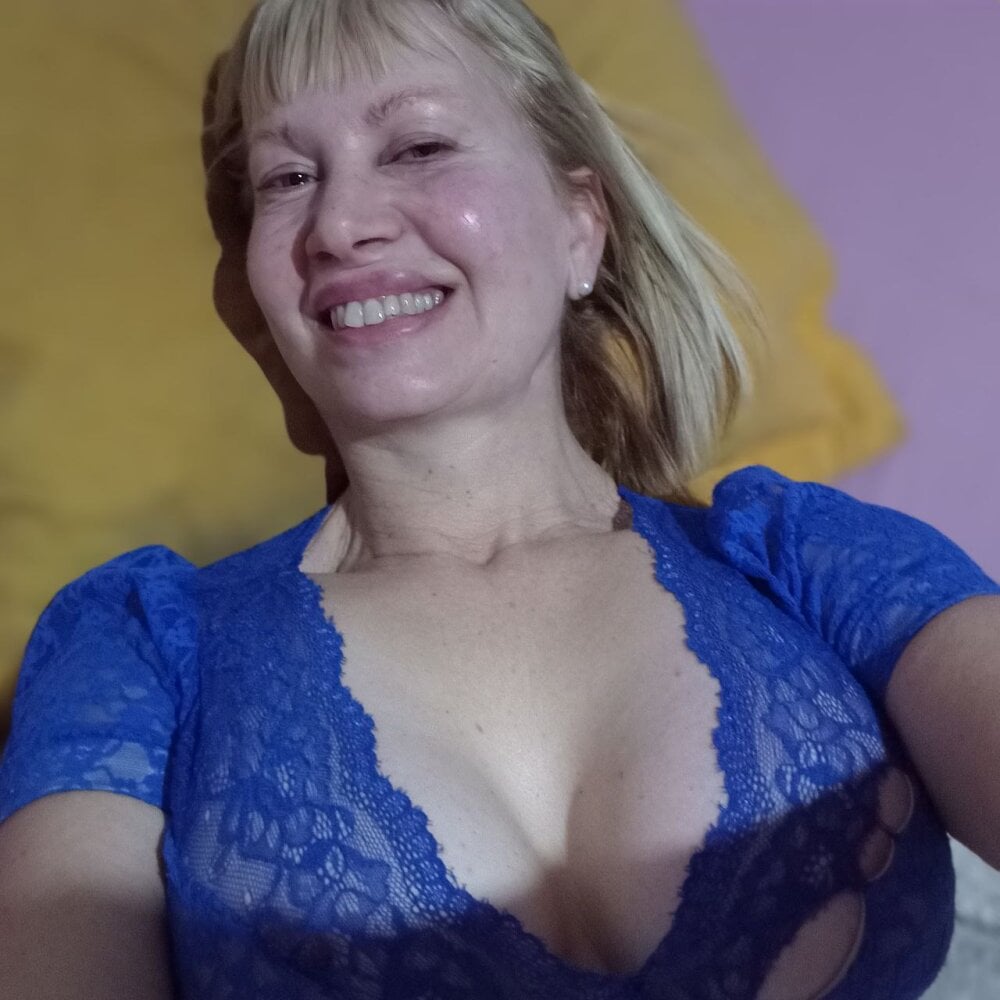 SexyMilf1211