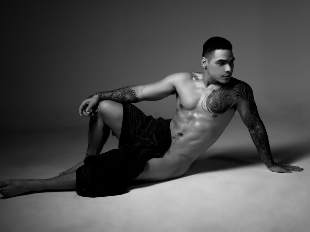 Steven_Velez