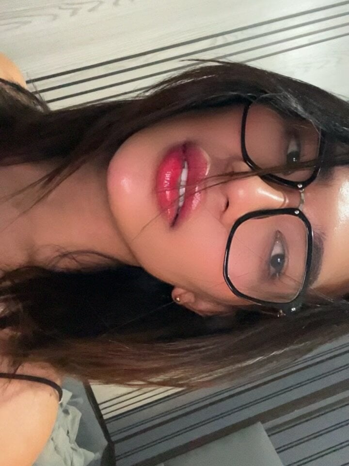 TsWomanofyourdesire_