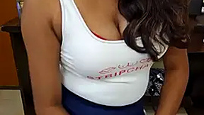 anushka-ayaan