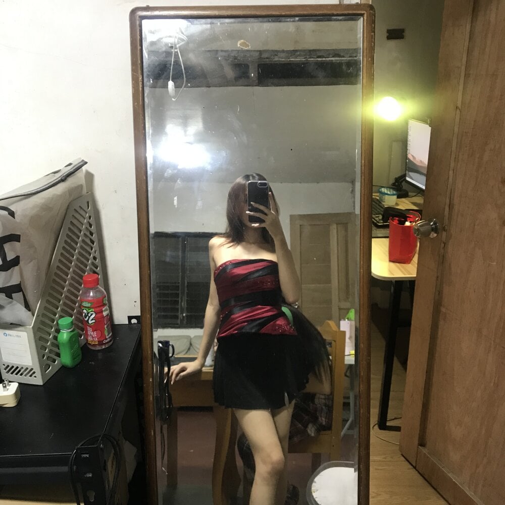 carla_charmxx