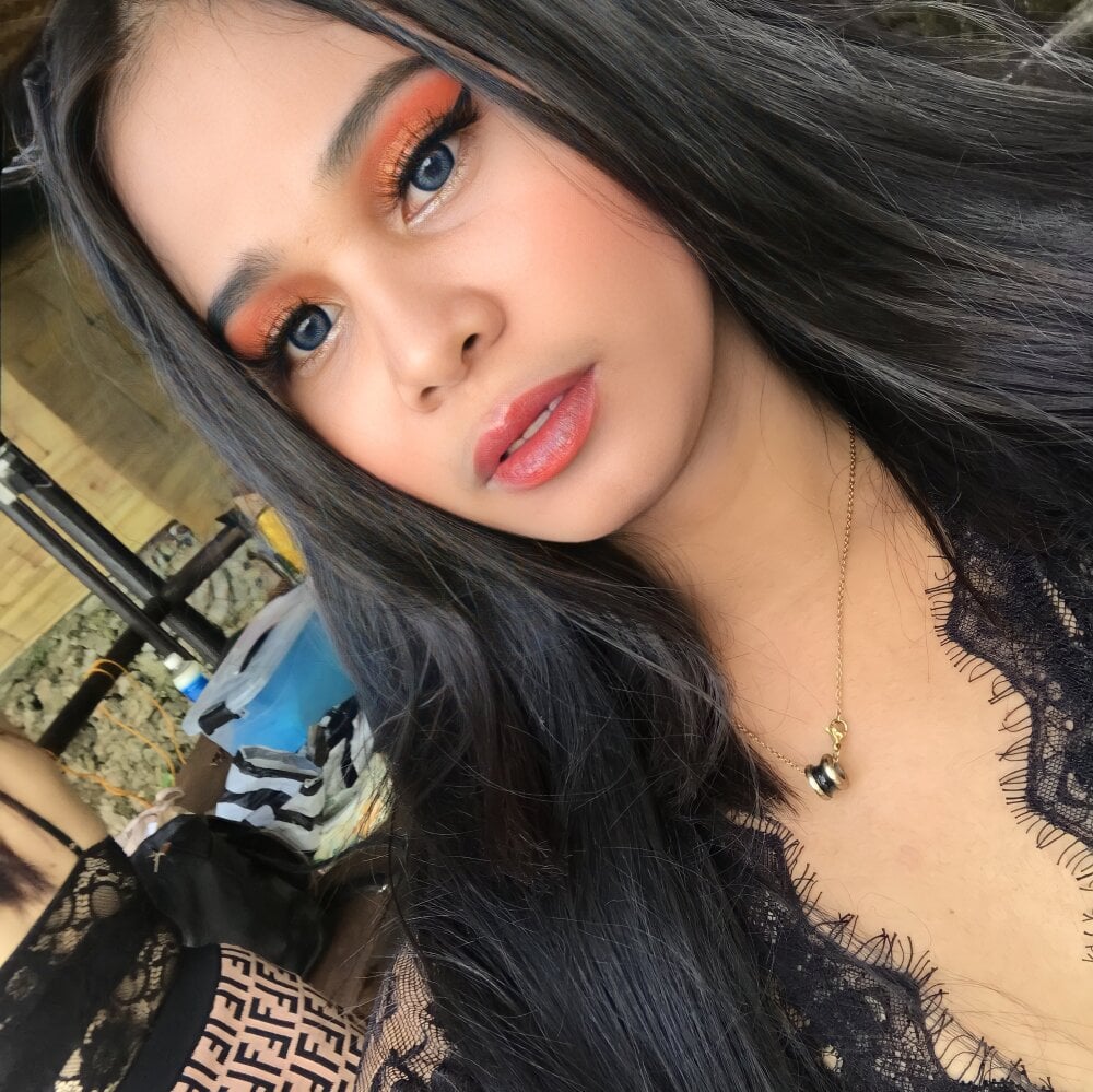 itsThaliaFucker_