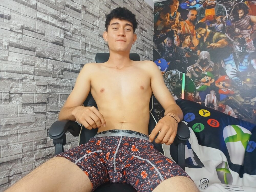 jay_orange