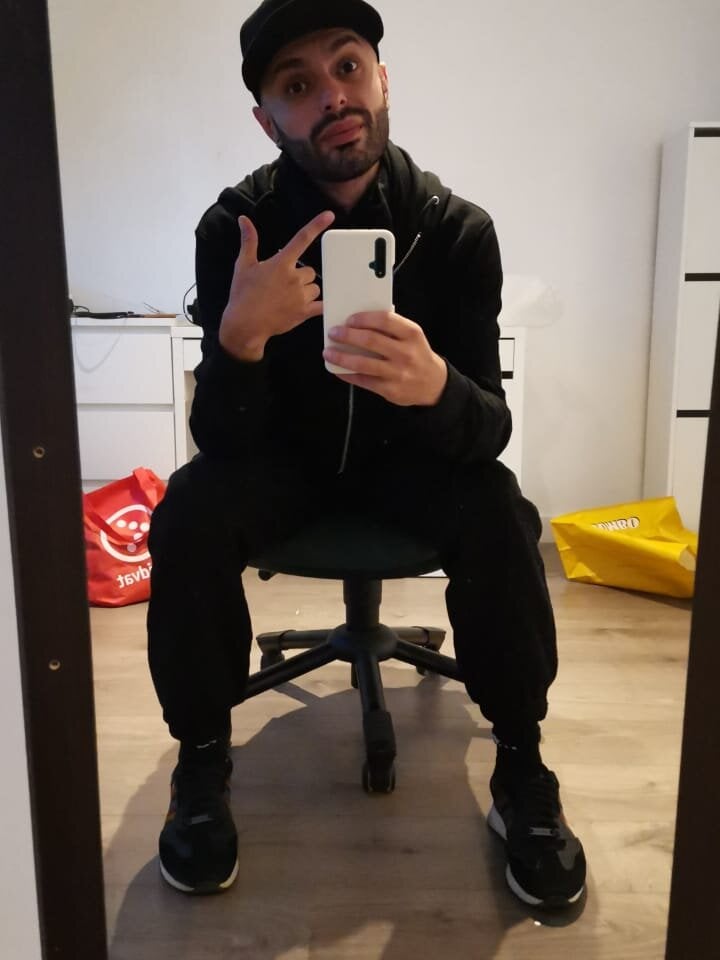 leiko_hot