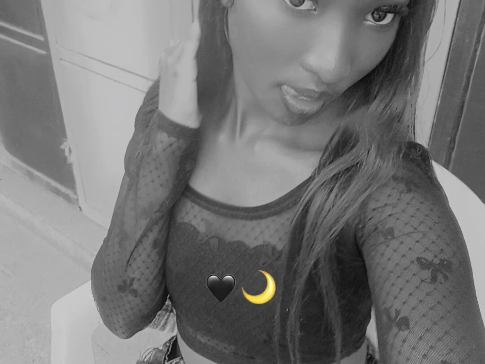 queenveecoco