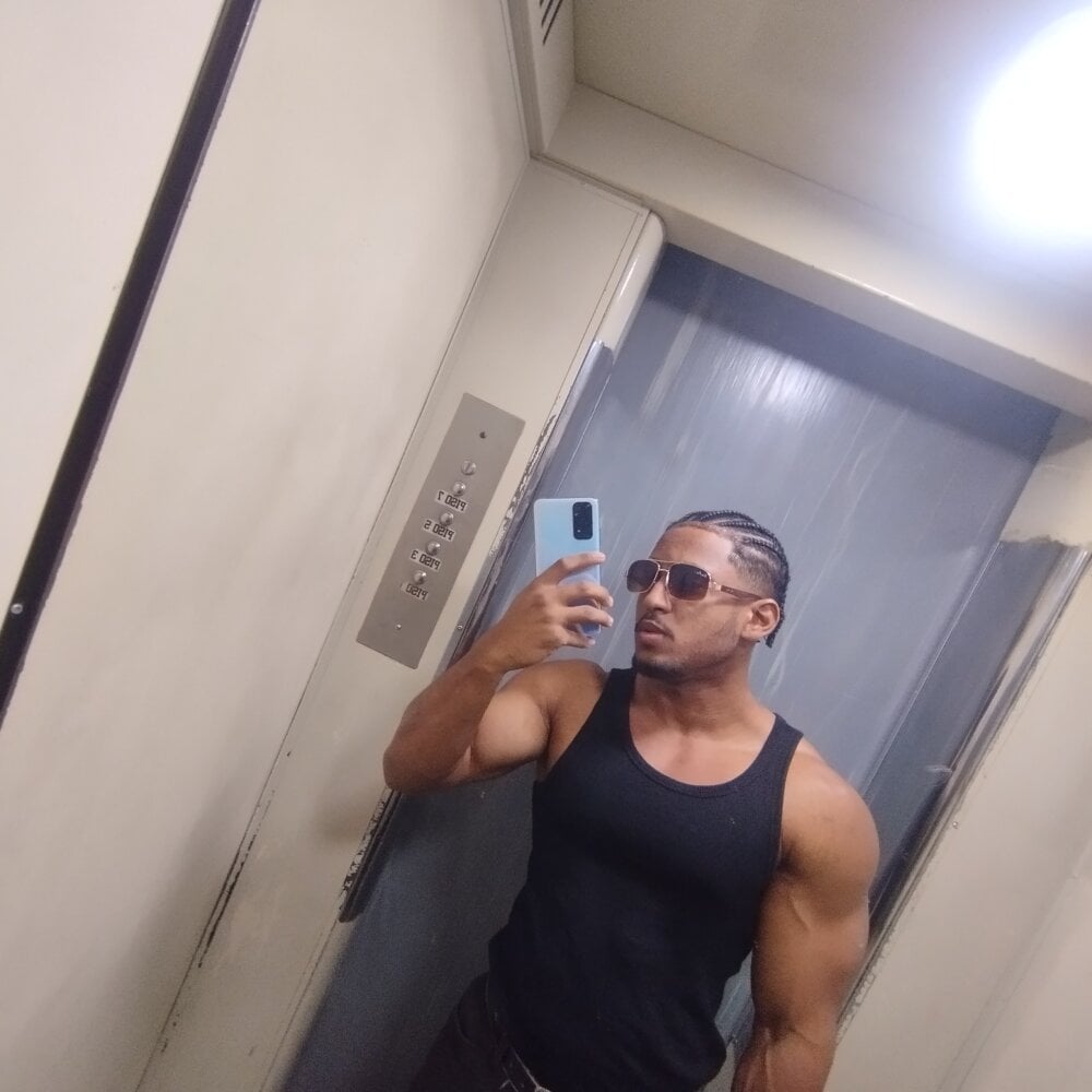 zarek_lux
